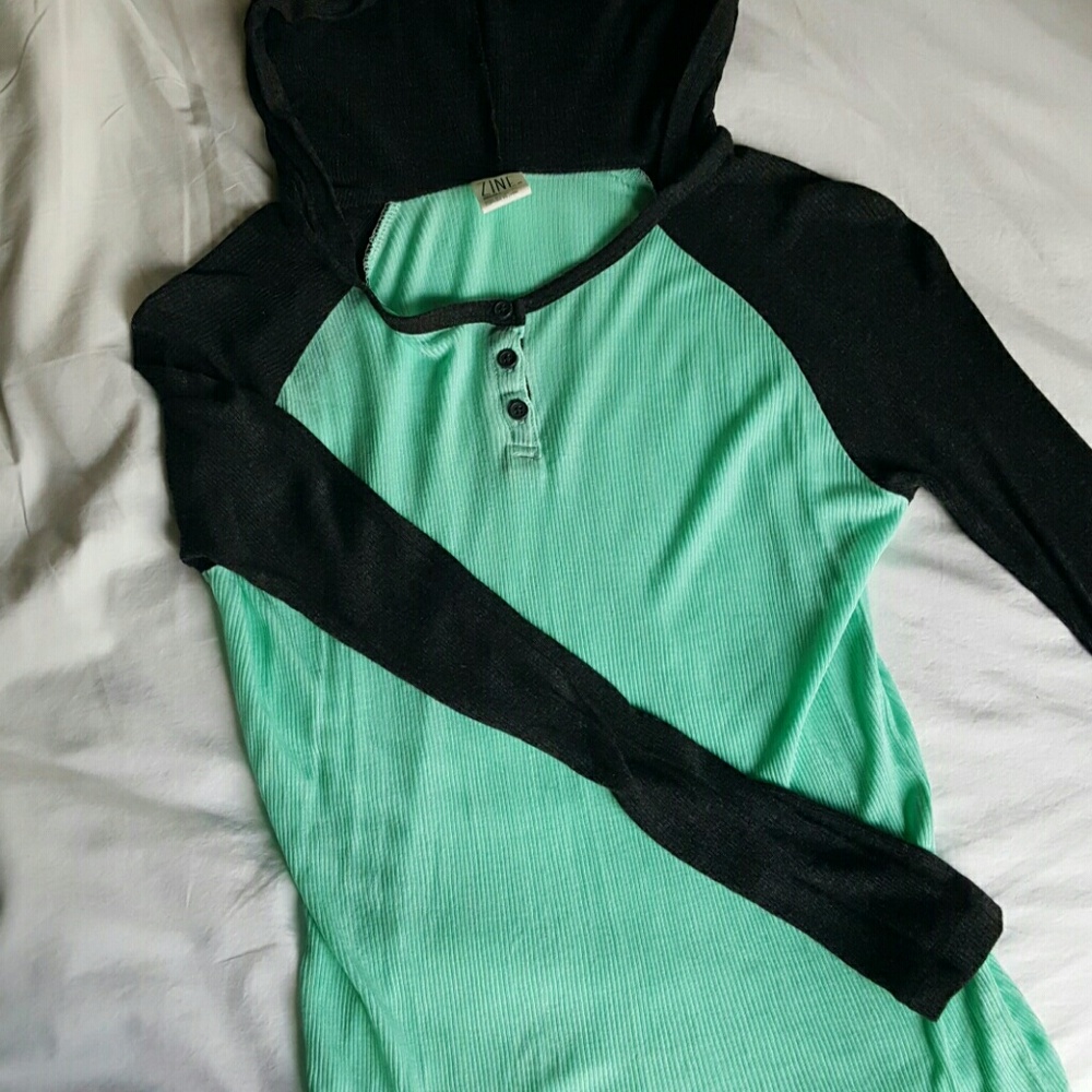 Zine Anderson Mint & Charcoal Hooded Henley Shirt - Picture 5 of 8
